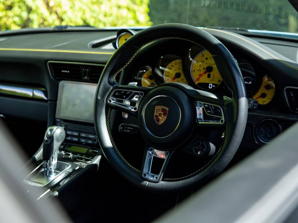 Image 45/48 of Porsche 911 Turbo S Exclusive (2017)