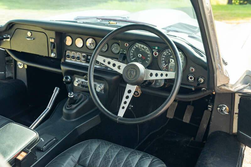 Afbeelding 29/50 van Jaguar E-Type V12 (2+2) (1973)