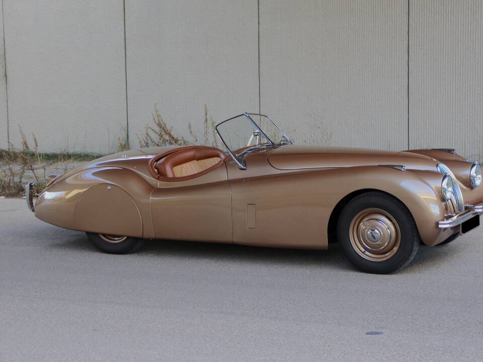 Image 1/12 of Jaguar XK 120 OTS (1952)