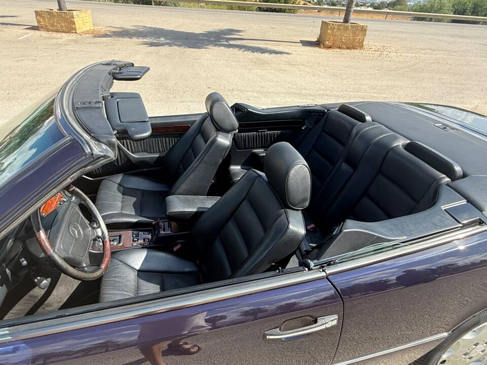 Image 30/30 of Mercedes-Benz E 200 "Final Edition" (1997)