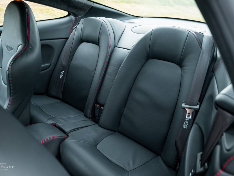 Image 19/23 de Aston Martin V12 Vanquish S Ultimate Edition (2007)