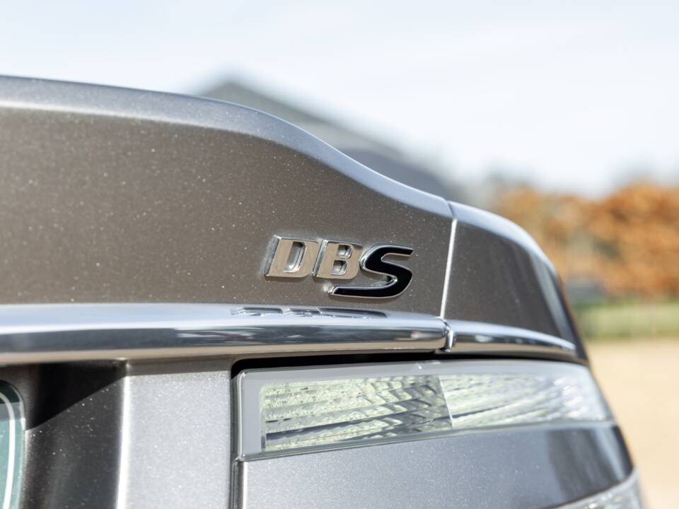 Bild 32/65 von Aston Martin DBS Volante (2011)