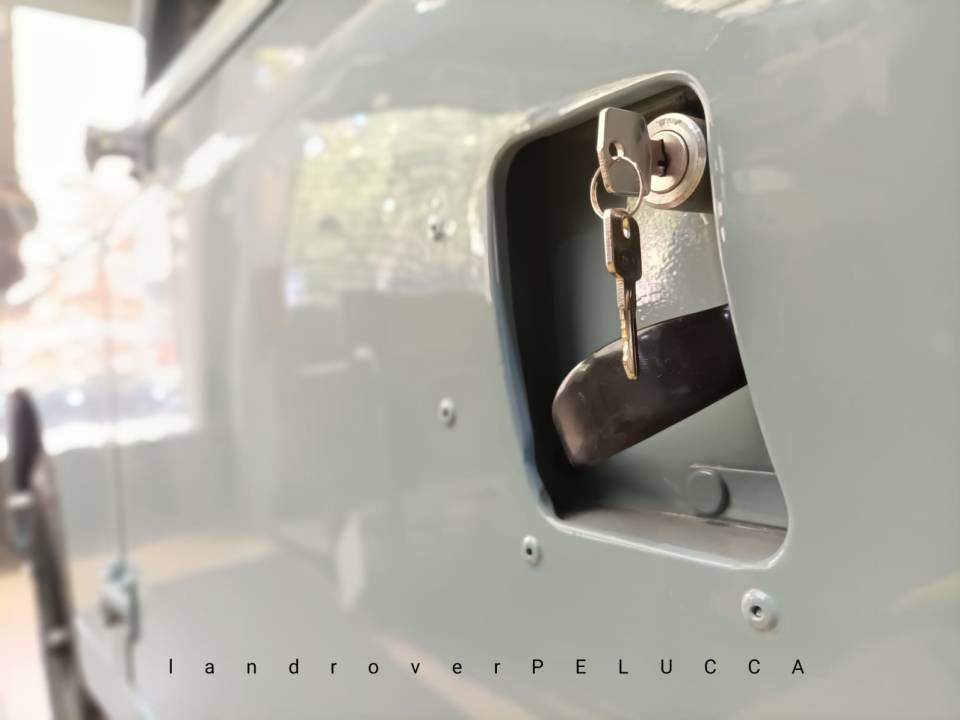 Bild 9/37 von Land Rover 109 (1978)