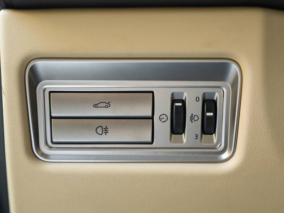 Immagine 36/50 di Jaguar XF 3.0 D-S (2008)