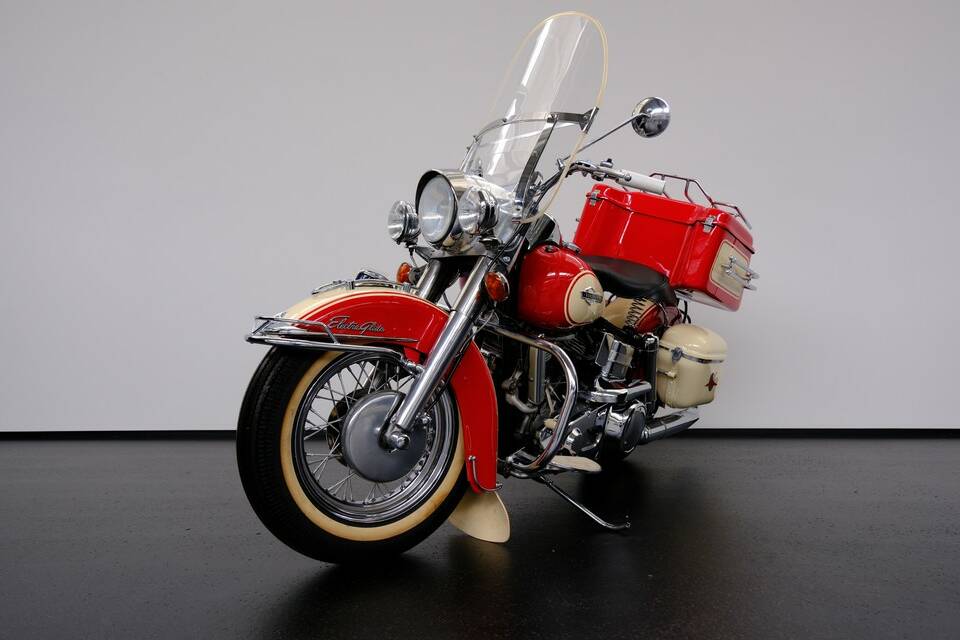 Image 29/75 of Harley-Davidson FL Panhead (1965)