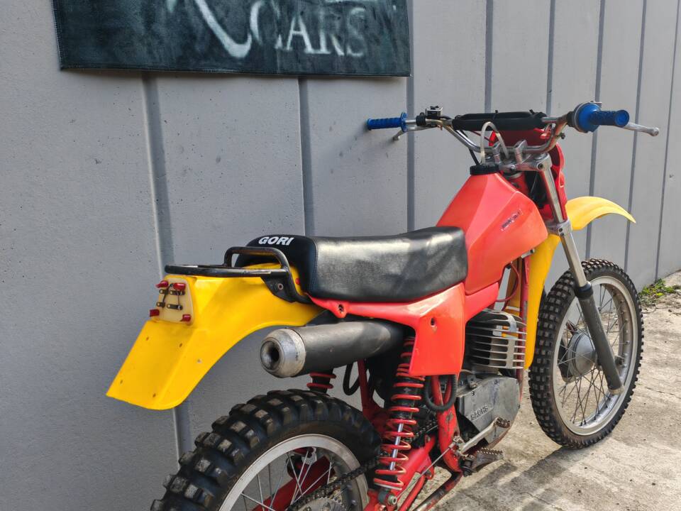 Image 3/7 of Gori 250 E (1981)