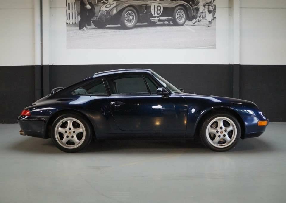 Image 3/50 of Porsche 911 Carrera (1995)