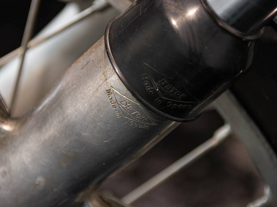 Image 37/50 of Ossa DUMMY (1973)