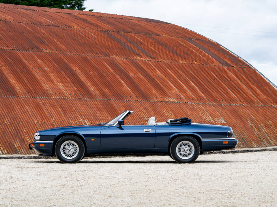 Image 5/38 of Jaguar XJS 4.0 (1995)
