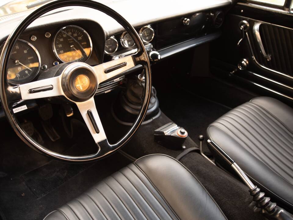 Image 35/51 of Alfa Romeo 1600 Spider Duetto (1966)