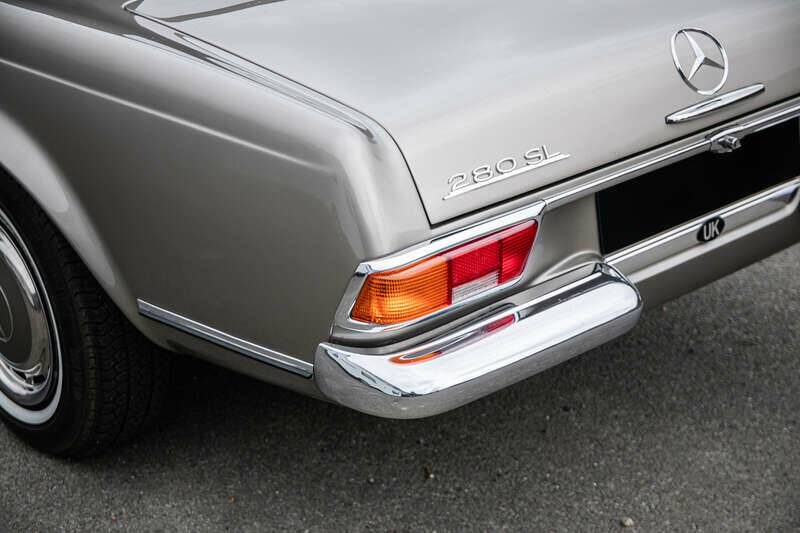 Image 16/37 of Mercedes-Benz 280 SL (1970)