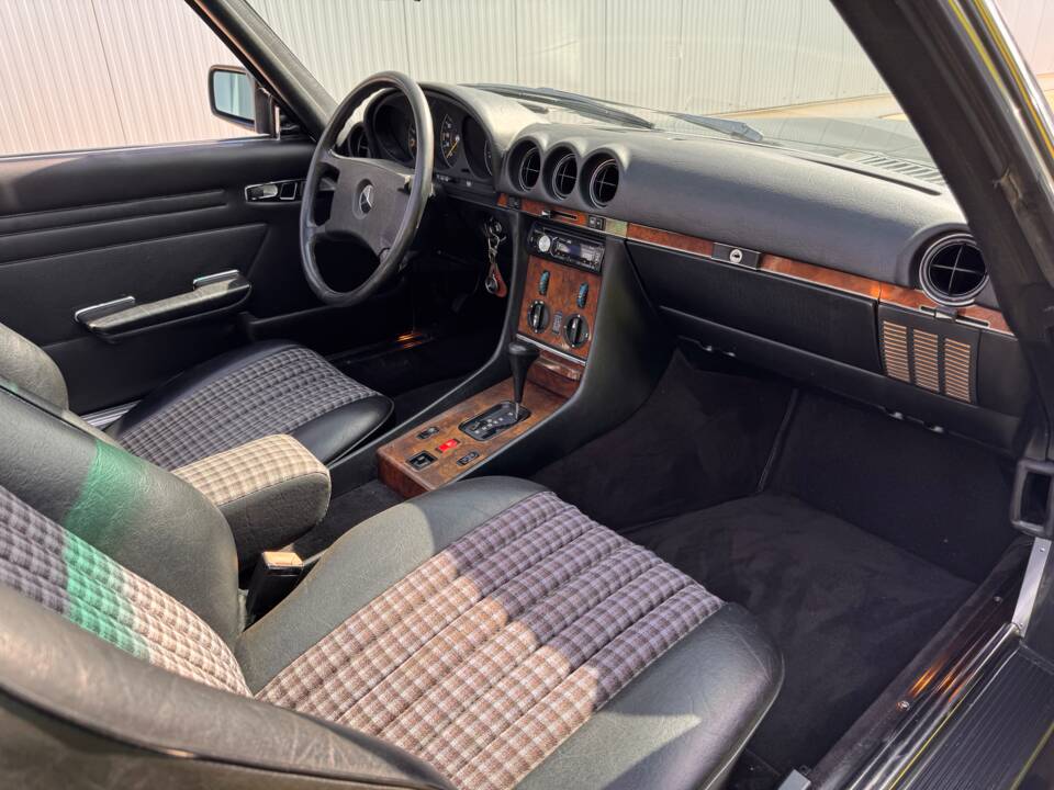 Imagen 73/93 de Mercedes-Benz 300 SL (1988)