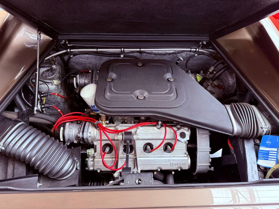 Bild 17/21 von Ferrari Dino 308 GT4 (1975)