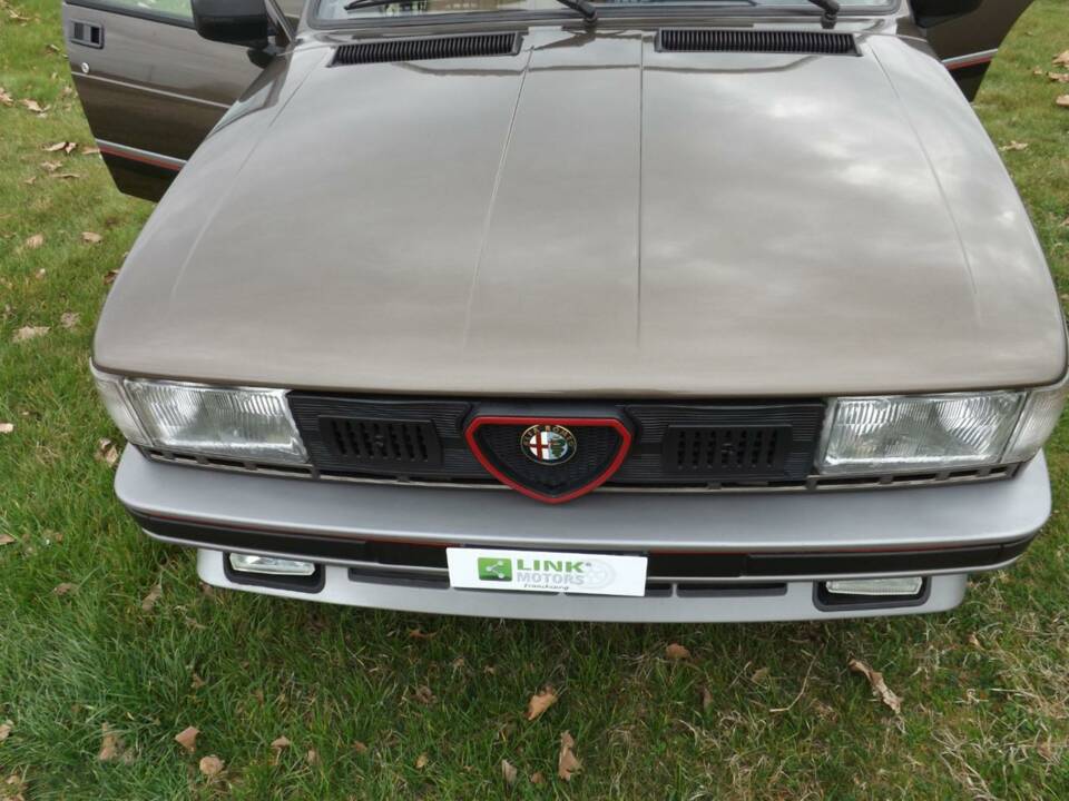 Imagen 37/50 de Alfa Romeo Giulietta 1.6 (1984)