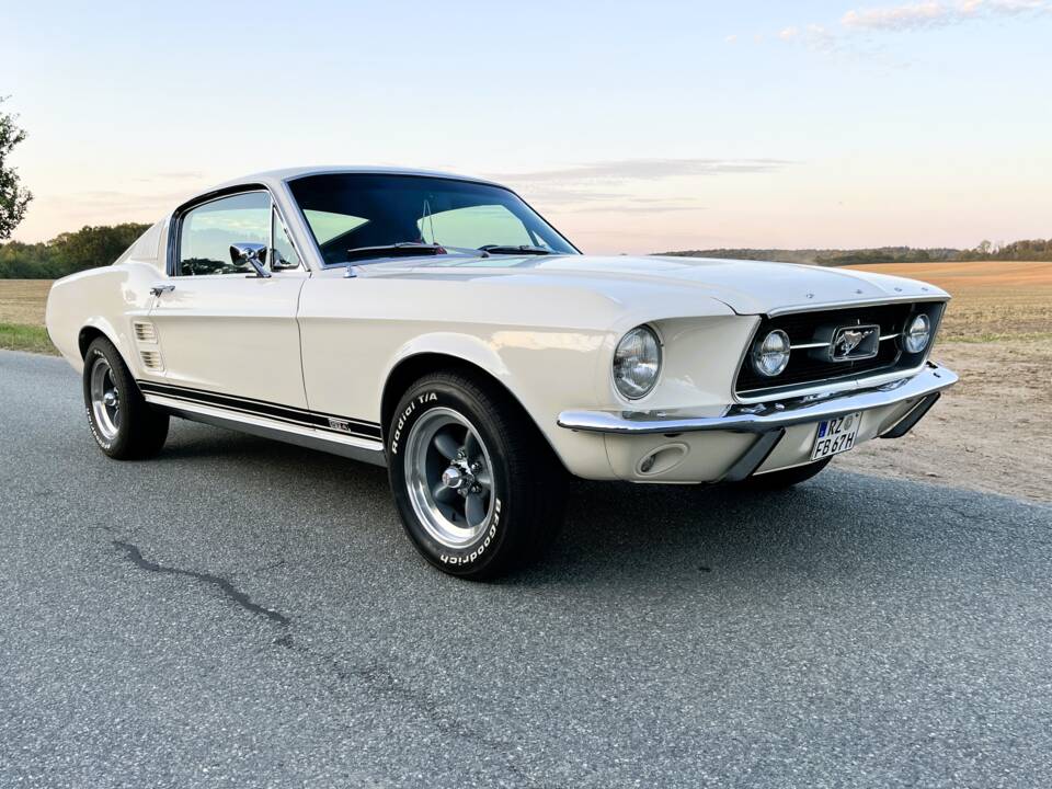 Image 27/45 of Ford Mustang 289 (1967)