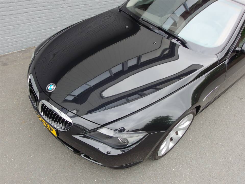 Image 13/96 of BMW 645Ci (2004)
