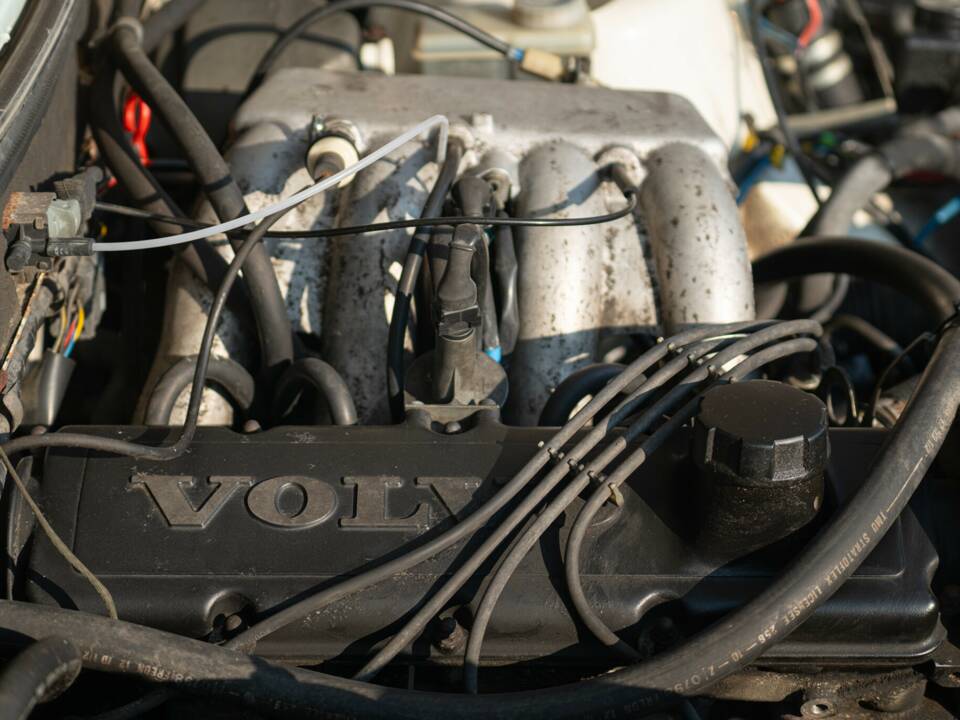 Immagine 40/43 di Volvo 240 GLE Injection (1989)