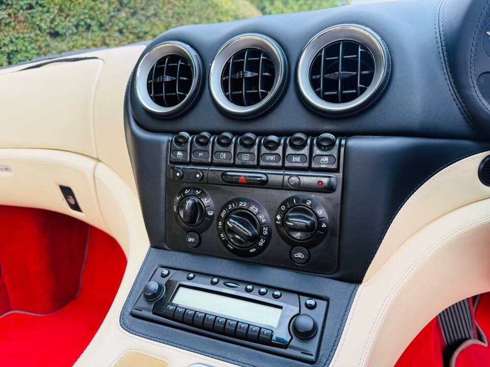 Immagine 15/22 di Ferrari 575M Maranello (2003)