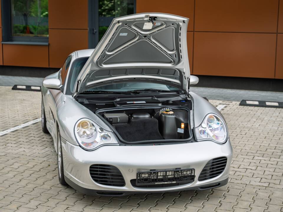 Afbeelding 42/73 van Porsche 911 Carrera 4S (2002)