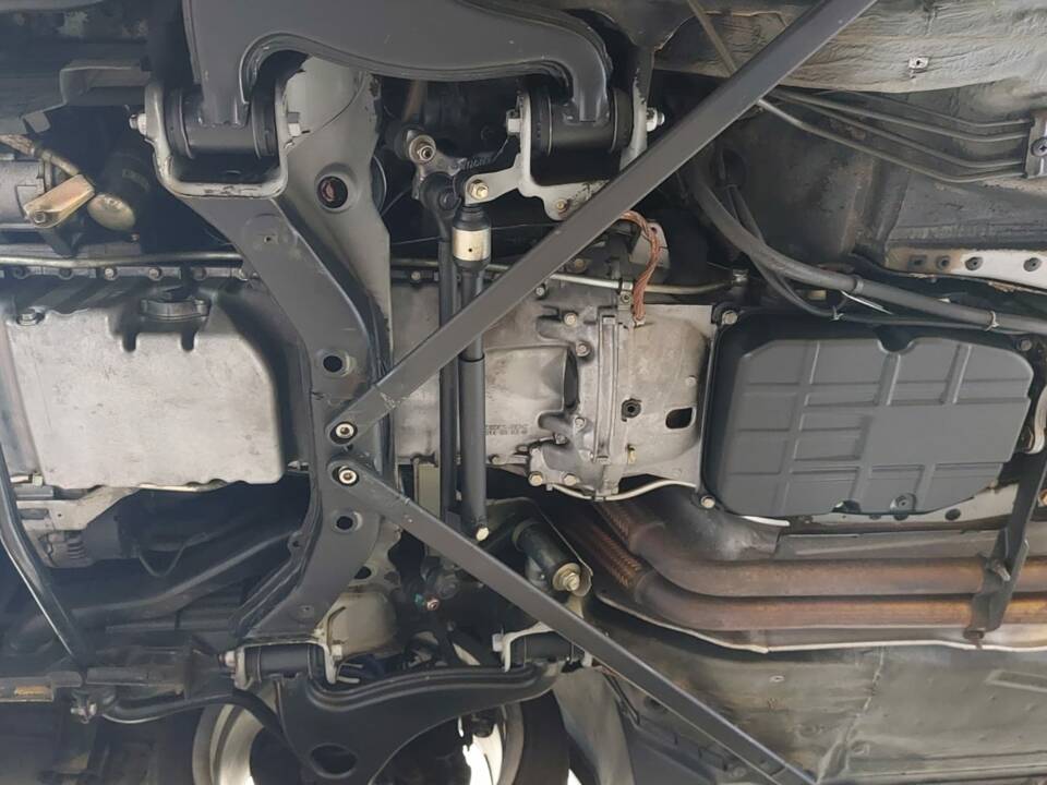 Afbeelding 36/43 van Mercedes-Benz 320 CE (1993)