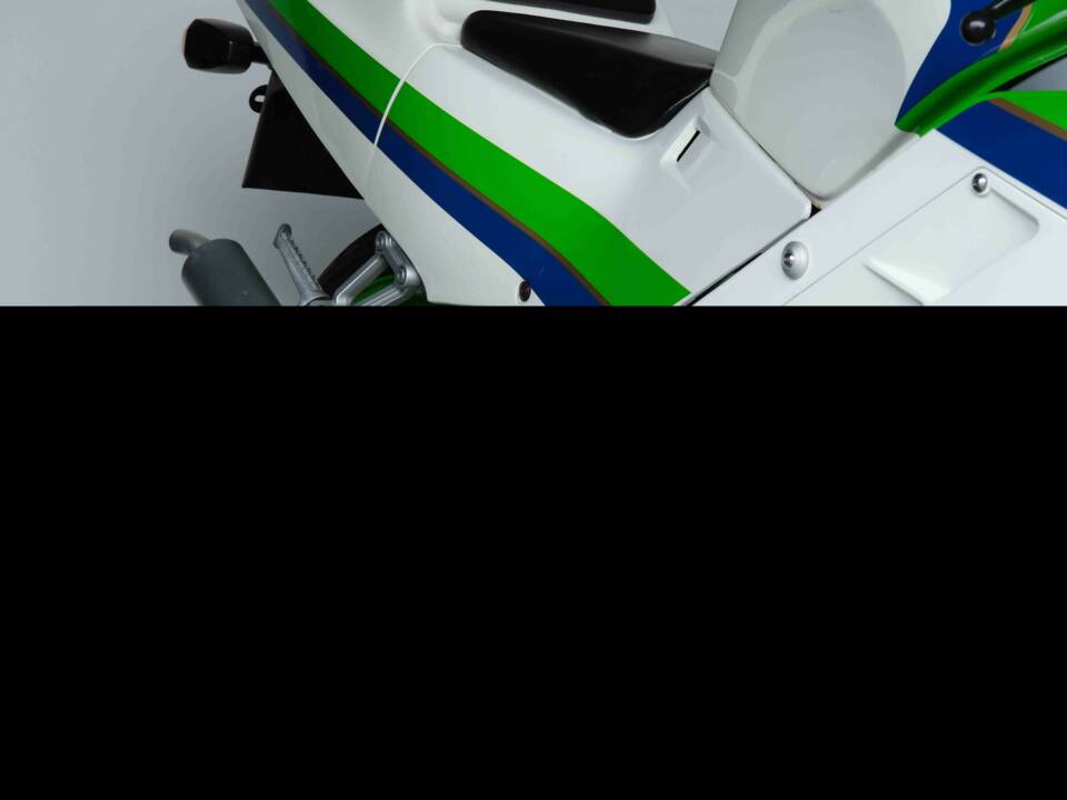 Immagine 46/71 di Kawasaki KR-1 (1989)