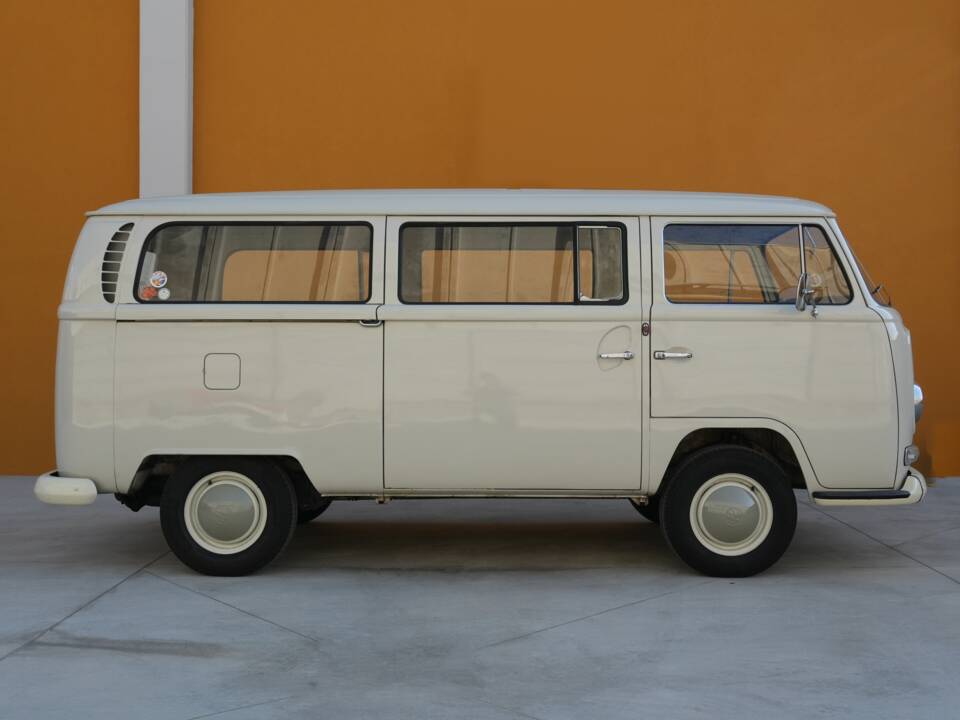 Bild 3/16 von Volkswagen T2a Kleinbus (1967)