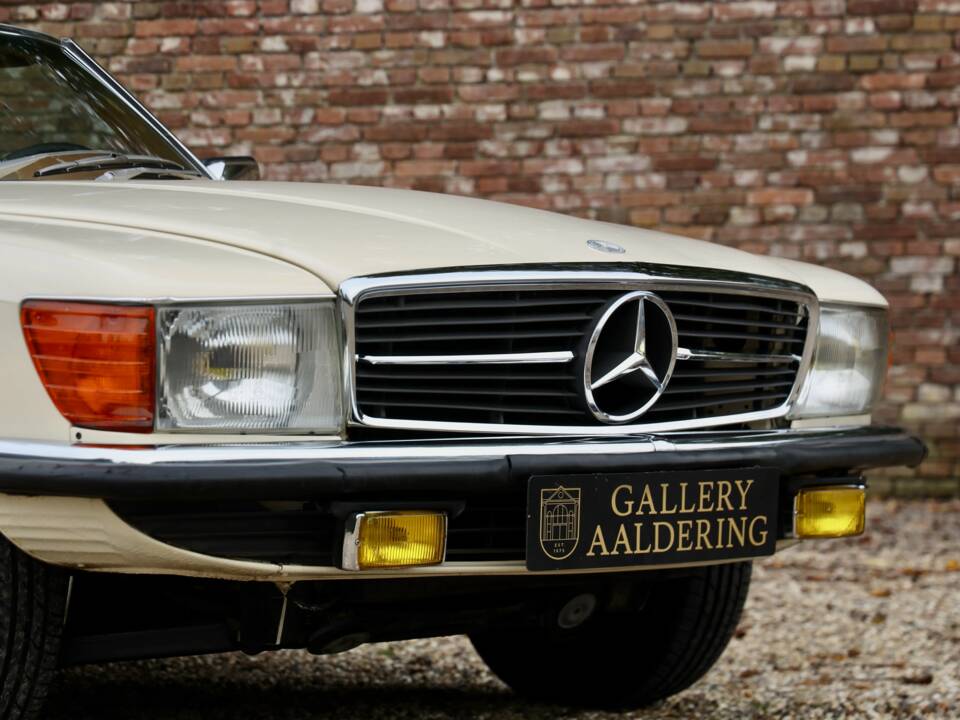 Imagen 46/50 de Mercedes-Benz 280 SL (1976)