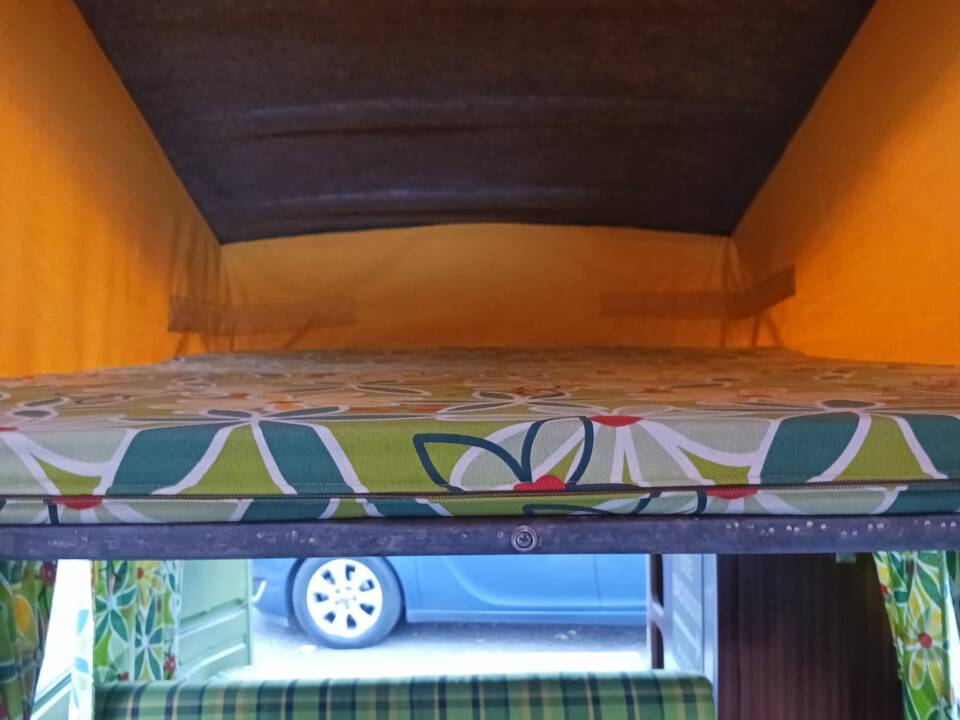 Afbeelding 29/72 van Volkswagen T2b Westfalia (1979)