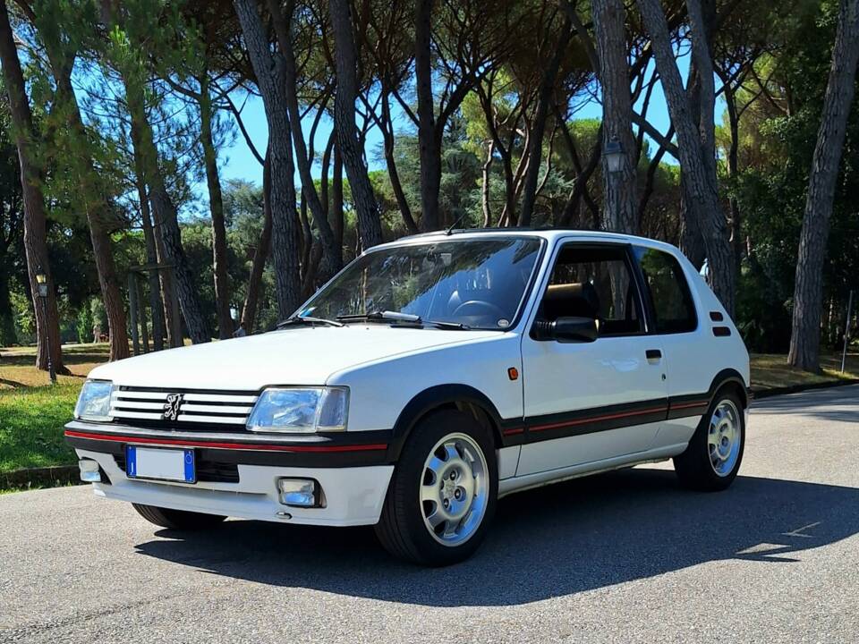 Image 6/14 of Peugeot 205 GTi 1.9 (1989)