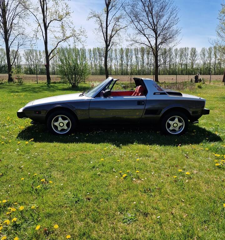 Image 4/95 of FIAT X 1&#x2F;9 (1985)