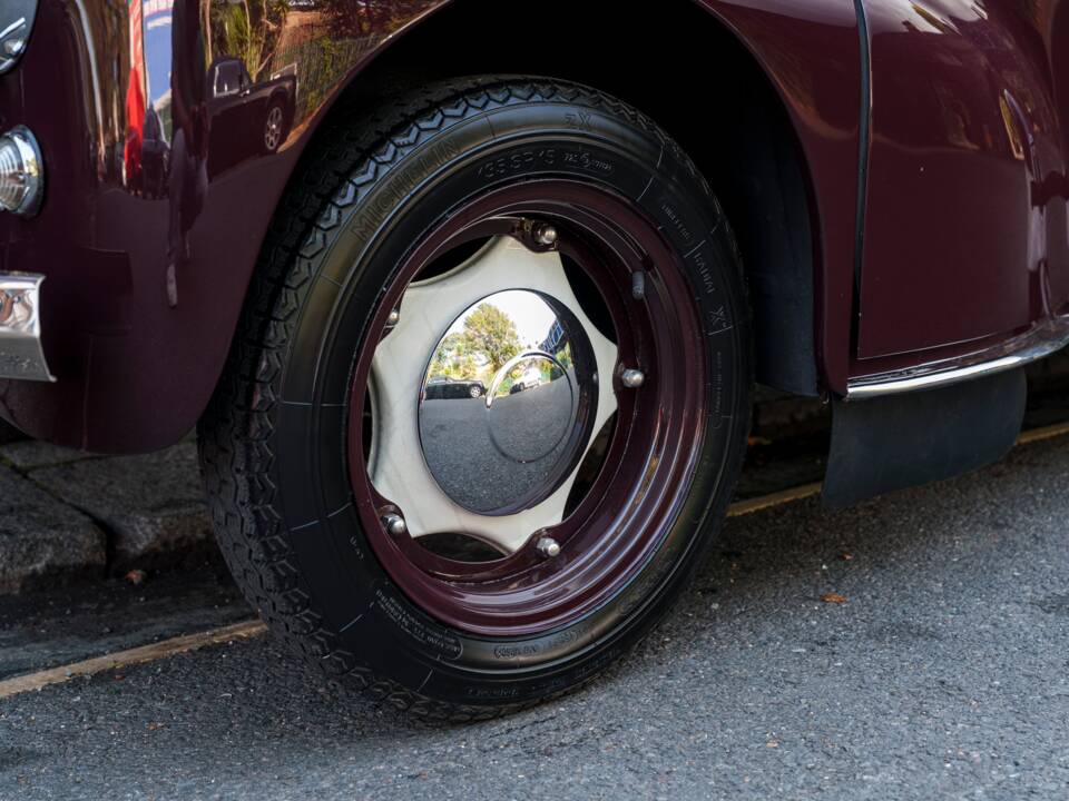 Immagine 13/33 di Renault 4 CV Décapotable (1951)