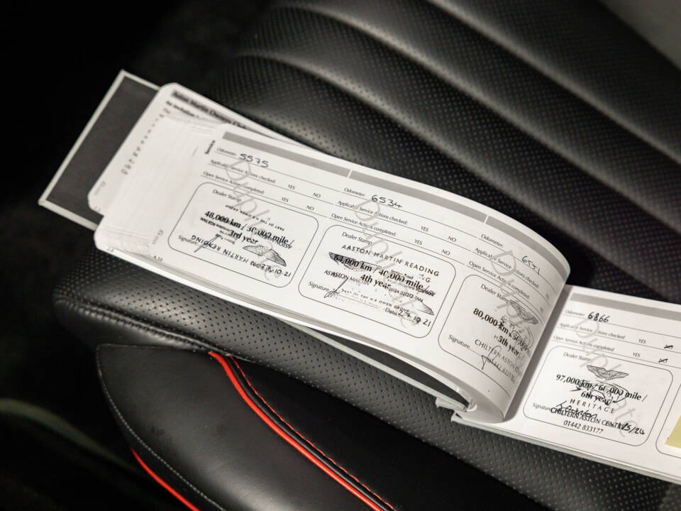 Bild 63/66 von Aston Martin DB 9 GT Volante (2016)