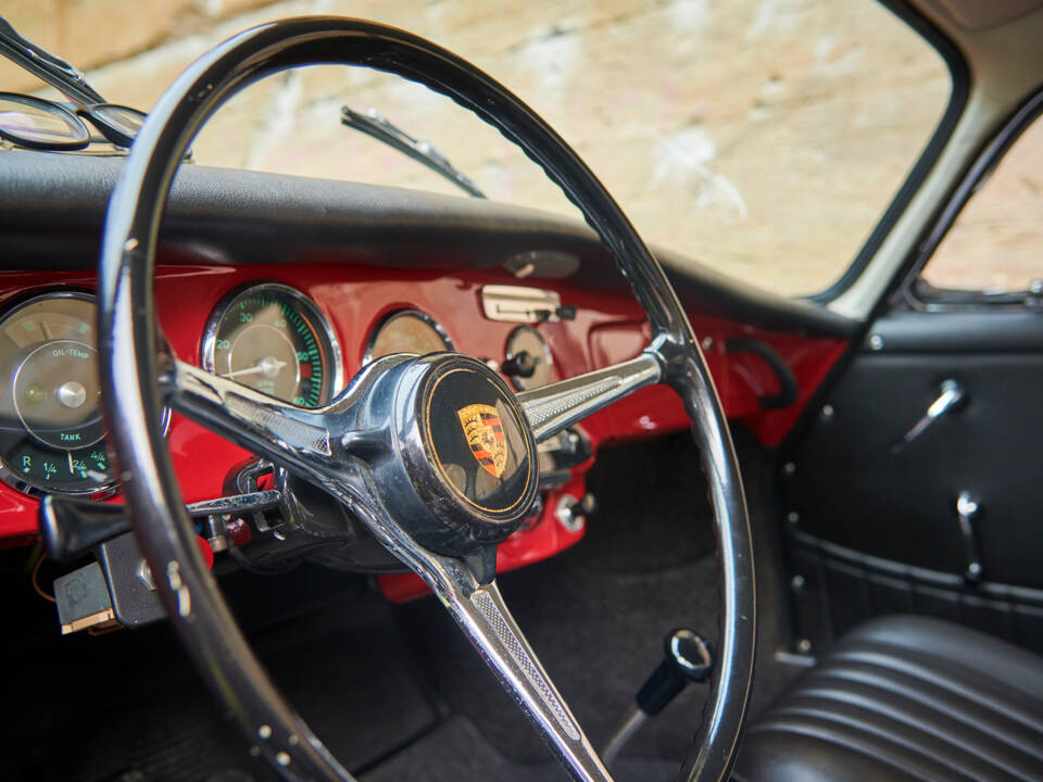 Image 27/34 of Porsche 356 C 1600 (1964)