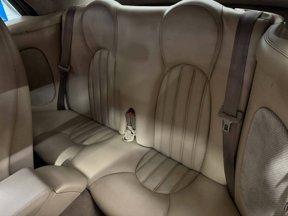 Image 12/21 of Jaguar XKR (1998)