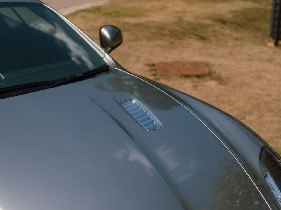 Image 22/96 of Aston Martin DB 9 GT "Bond Edition" (2015)
