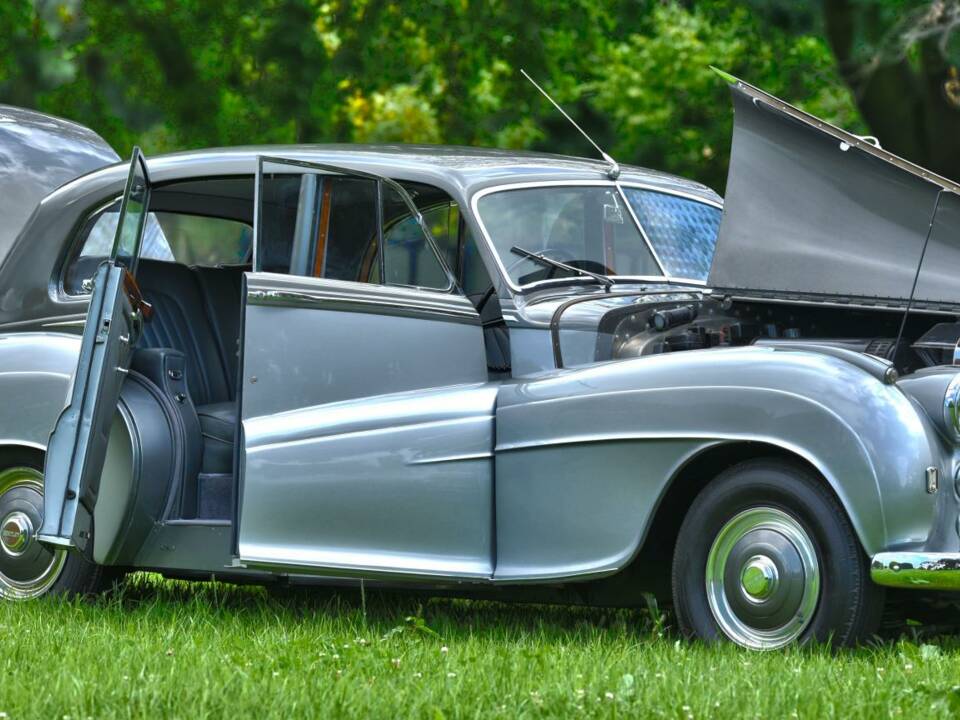 Immagine 17/50 di Bentley Mark VI Mulliner (1951)