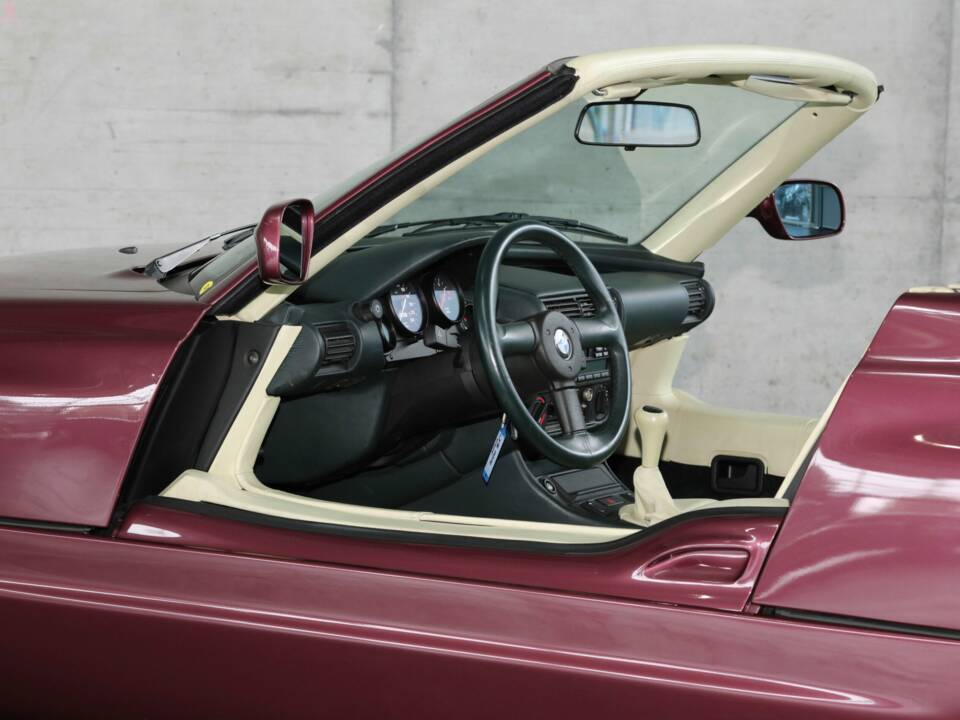 Bild 21/50 von BMW Z1 Roadster (1991)