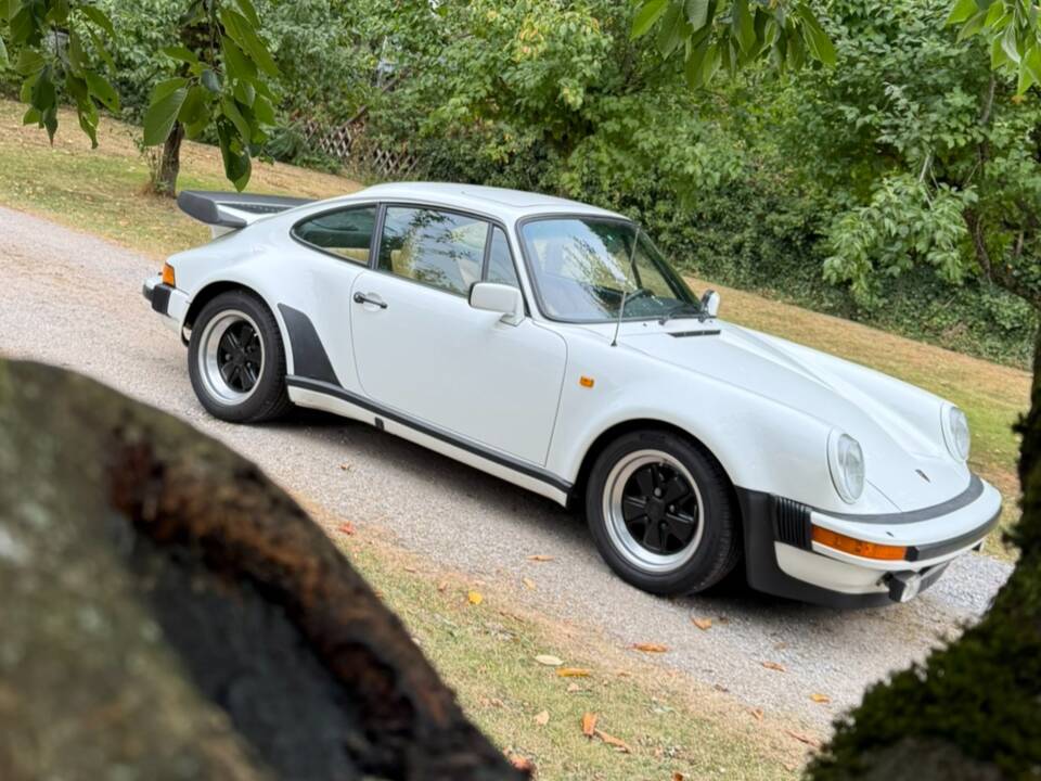 Bild 1/16 von Porsche 911 Turbo 3.3 (1983)