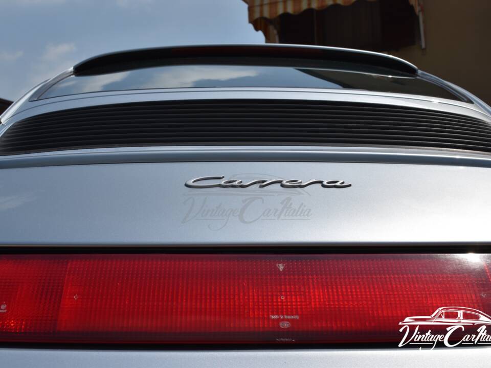 Image 31/73 of Porsche 911 Carrera (1995)