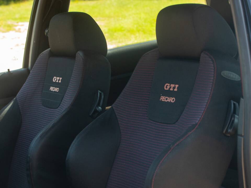 Image 46/50 of Volkswagen Golf IV 1.8T GTI (2002)