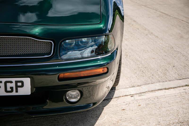 Bild 13/32 von Aston Martin V8 Coupé (1998)