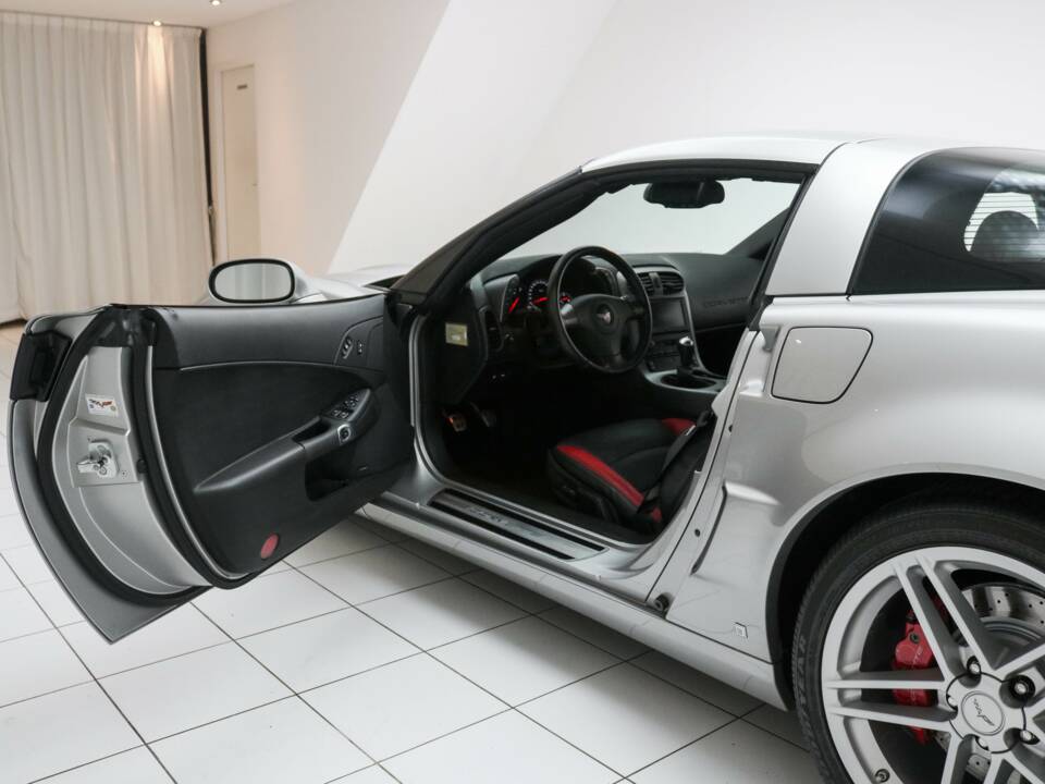 Bild 4/16 von Chevrolet Corvette Z06 (2007)