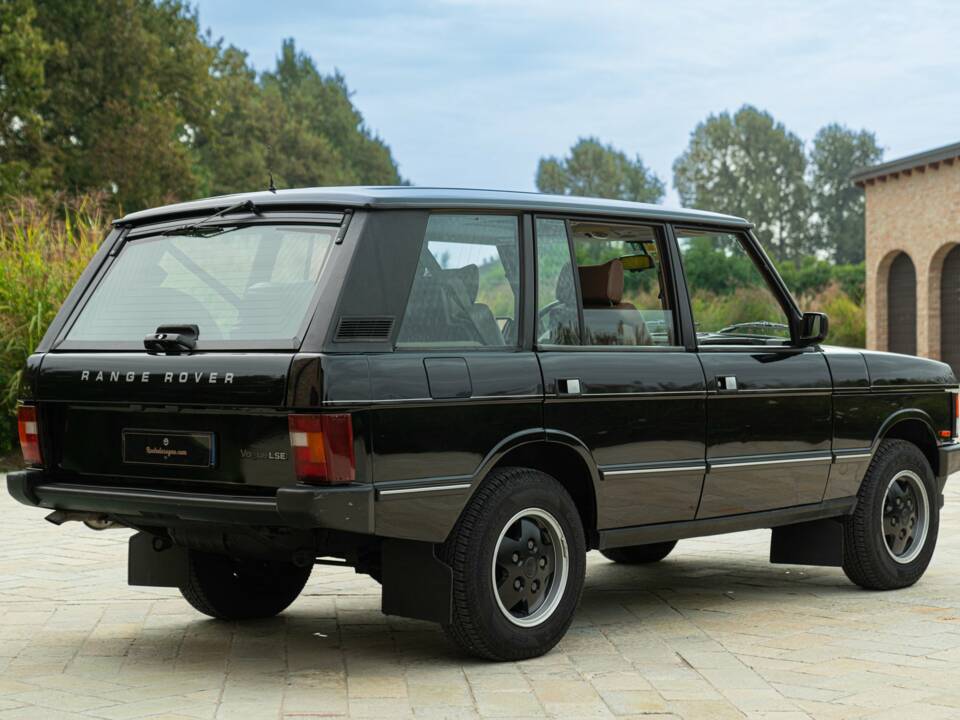 Immagine 7/50 di Land Rover Range Rover 4.2 LSE (1993)