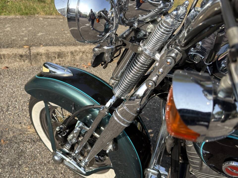 Bild 4/4 von Harley-Davidson FLSTS Heritage Springer Classic (2001)