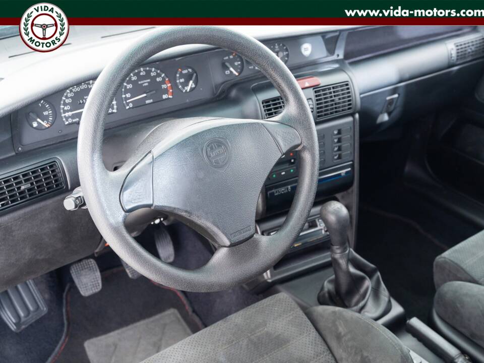 Image 7/14 of Lancia Delta HPE 1.6 16v (1995)