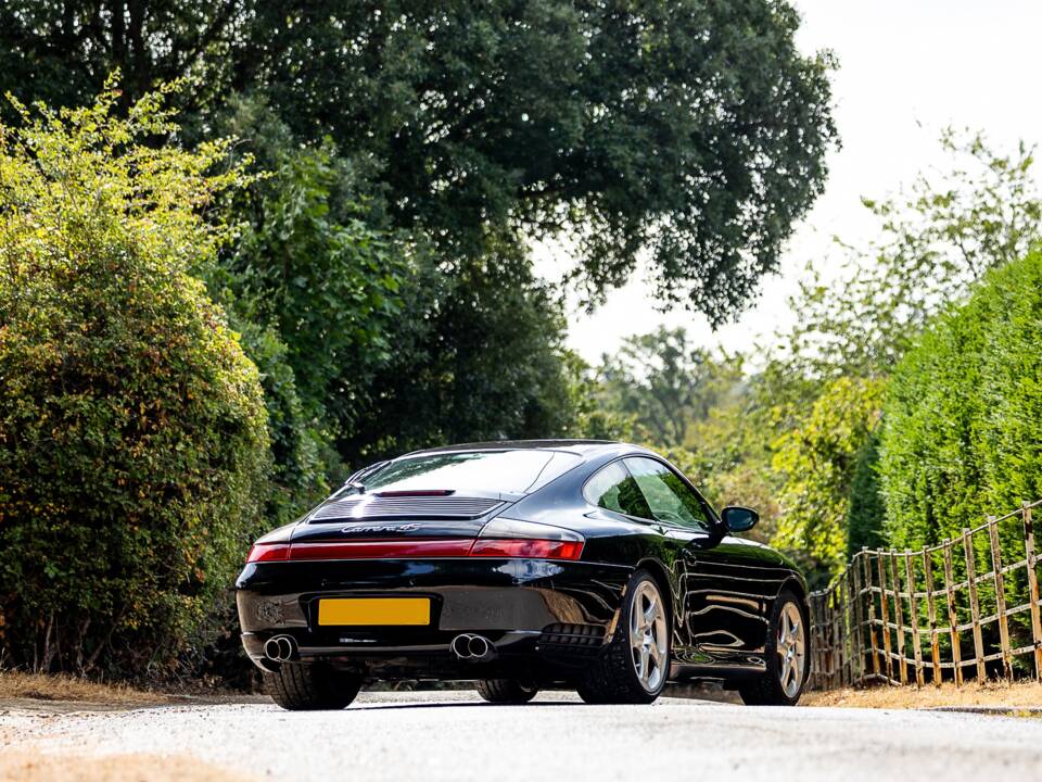 Image 46/50 of Porsche 911 Carrera 4S (2002)