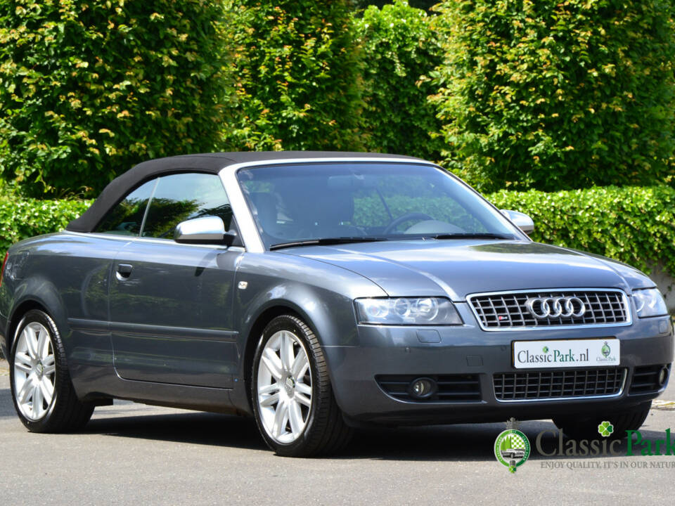 Image 19/50 de Audi S4 (2005)