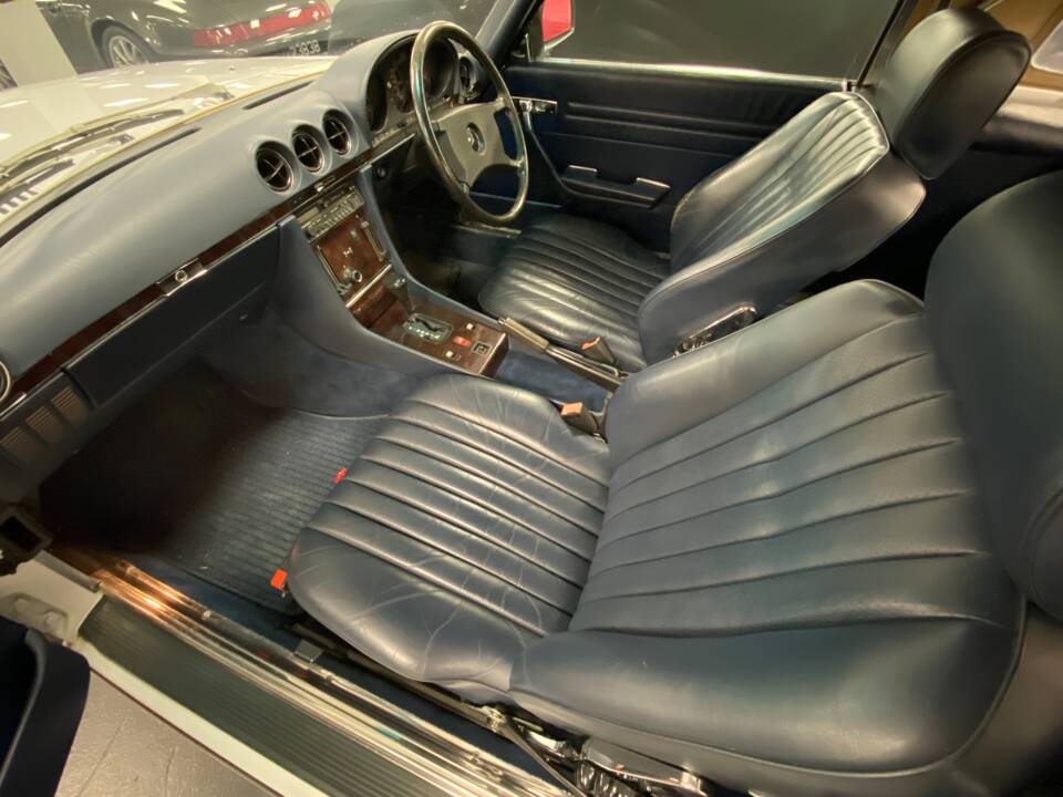 Image 9/11 of Mercedes-Benz 420 SL (1987)