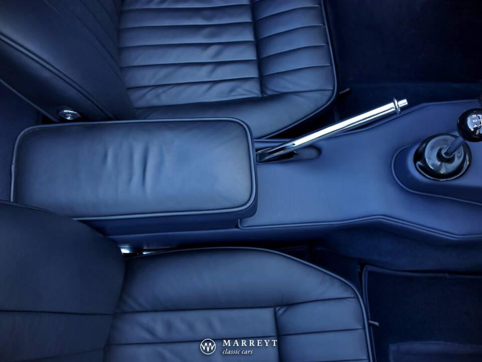 Image 50/80 de Jaguar Type E 4.2 (1966)