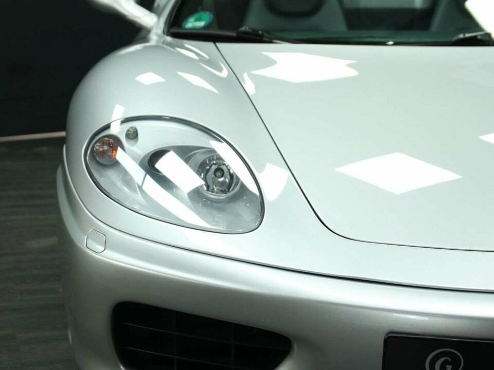 Immagine 32/50 di Ferrari 360 Spider (2003)